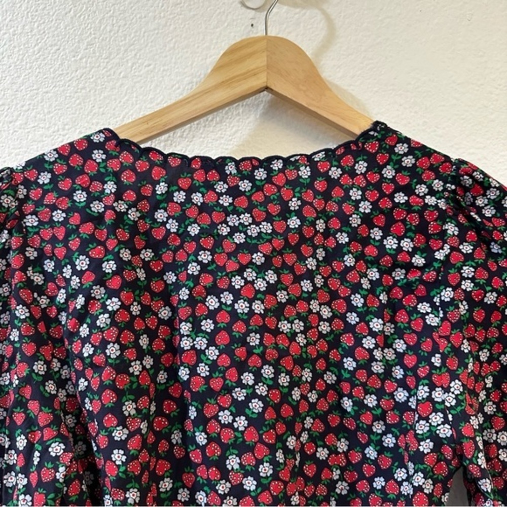 & Other Stories Red Strawberry Floral Printed Long Sleeve Wrap Blouse Size 0 - Picture 6 of 10